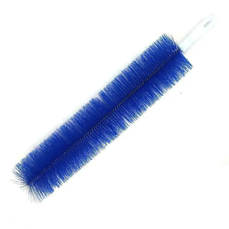 Venetian blind brush with parallel sleeves that clean both faces of a slat in one pass
